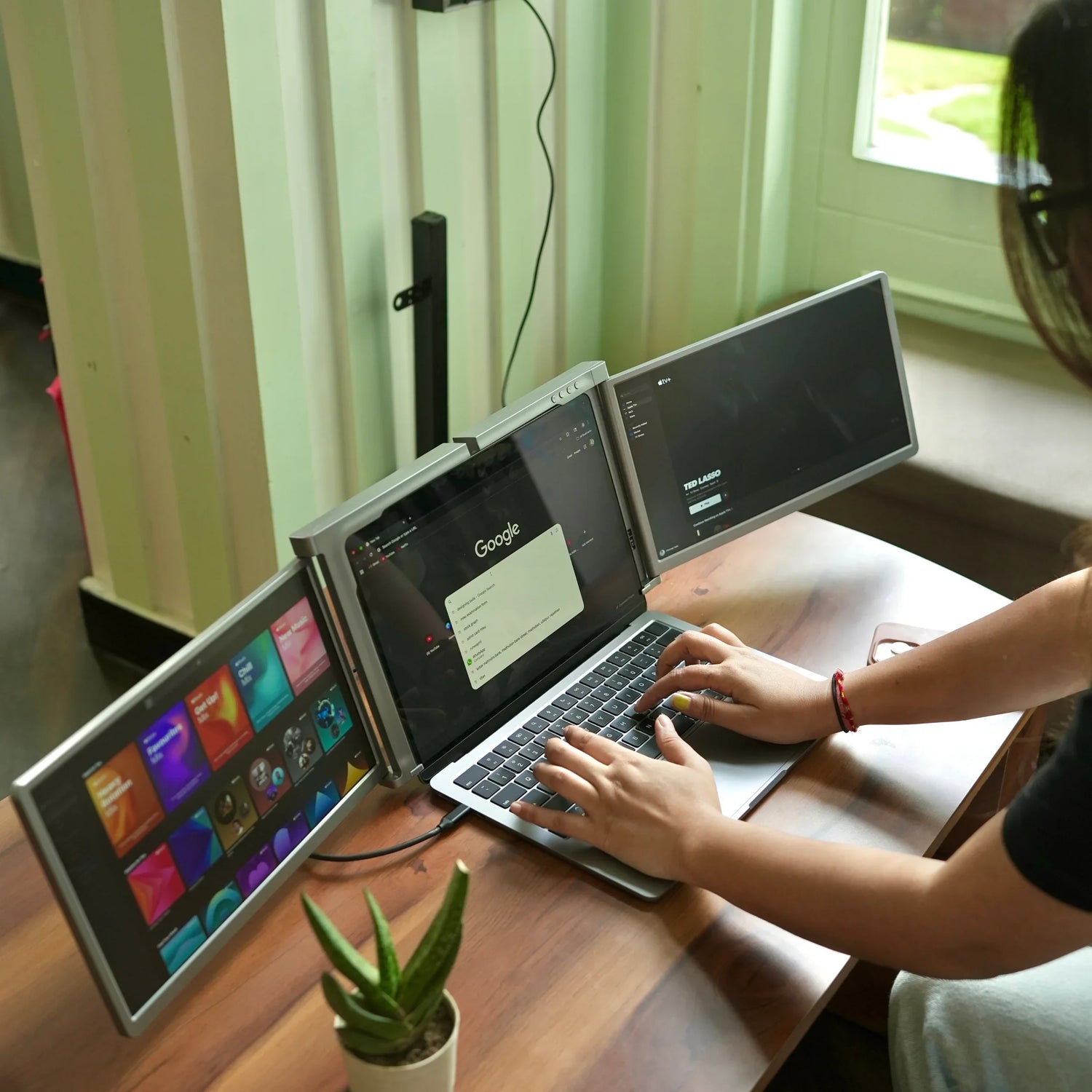 Boost Productivity by 50% Using a Laptop Screen Extender – Here’s How