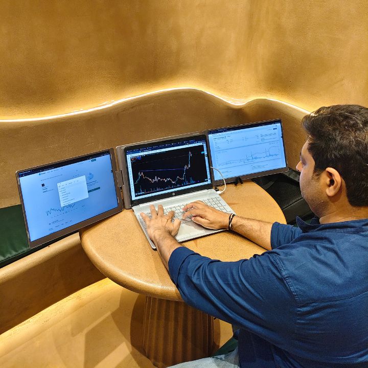 tri-screen laptop extender