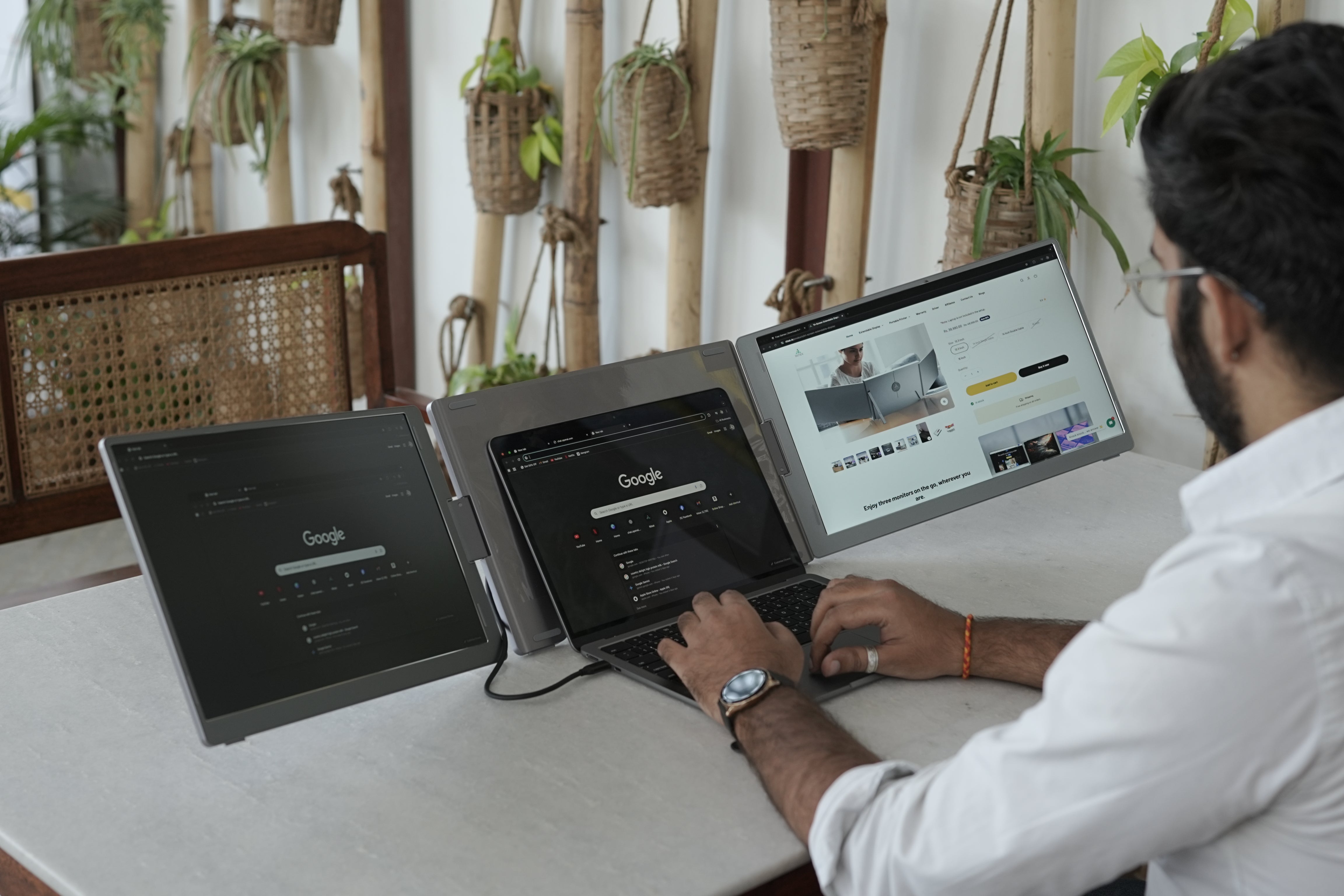 RIITEK Portable Tri-Screen Monitor Extender (16 inches)