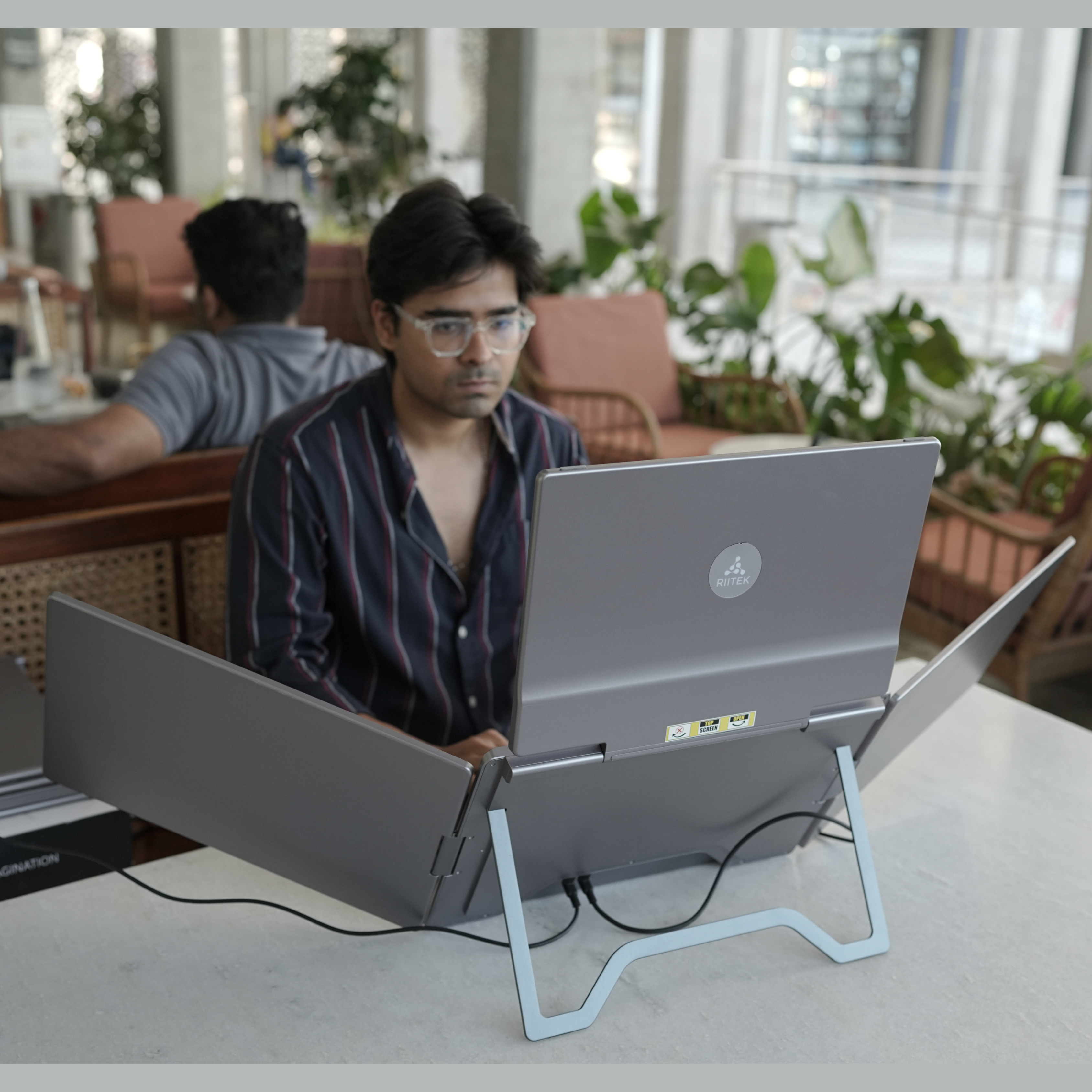 RIITEK 16" Quad Monitor Portable Laptop Screen Extender Display